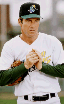 Dennis Quaid's a Good Sport